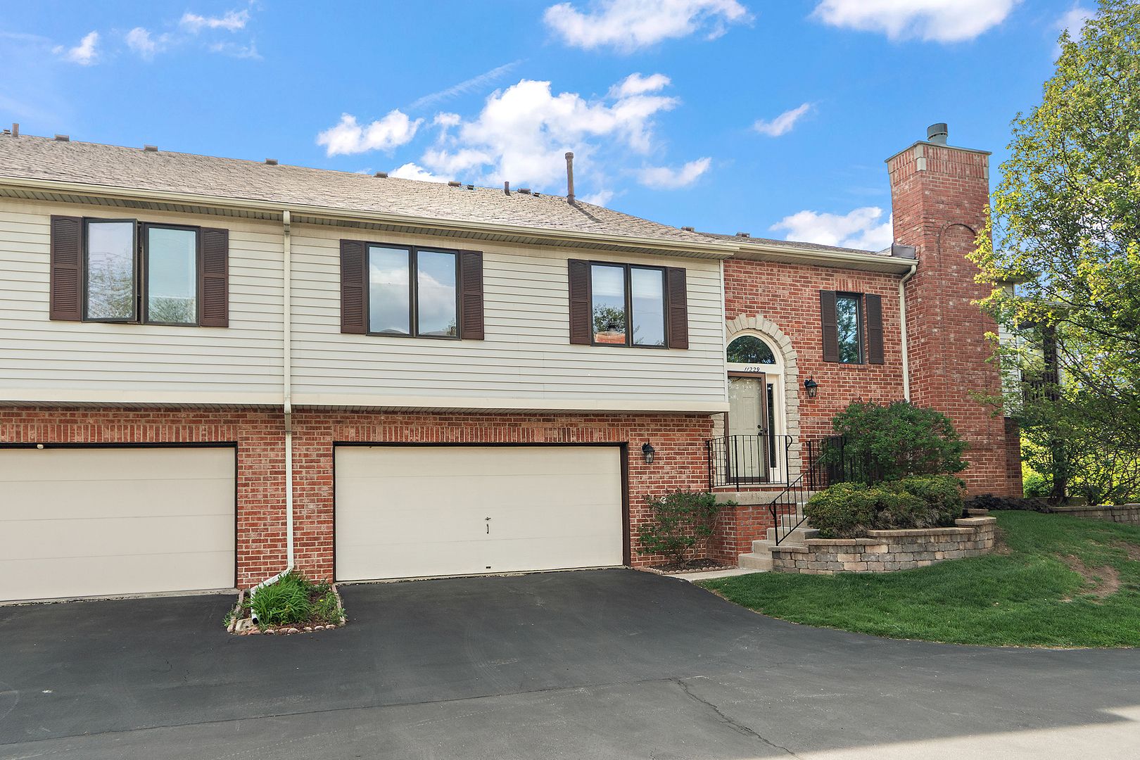 11229 Cameron Parkway #11229 — Orland Park, IL 60467