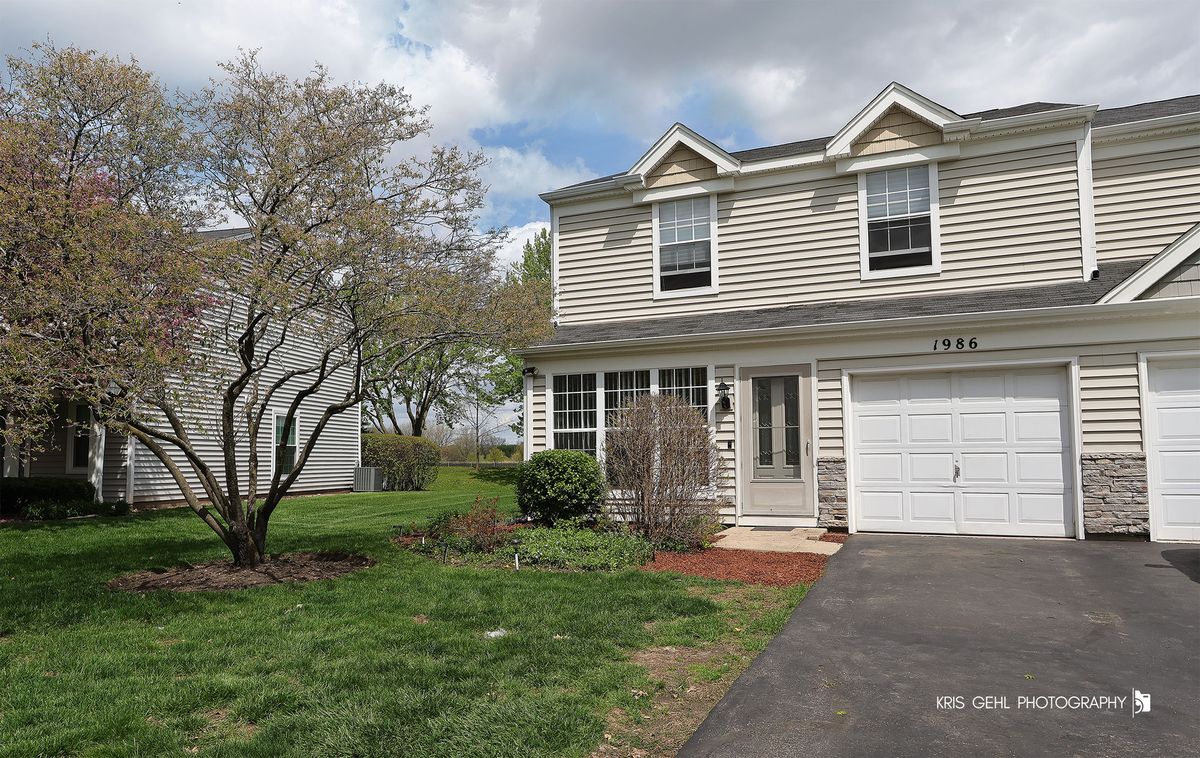 1986 Muirfield Circle, Elgin, IL 60123