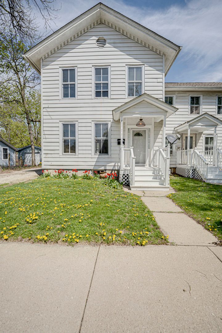 373 Cedar Street #373 — Aurora, IL 60506