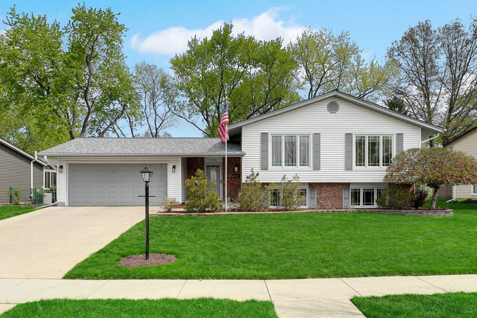 920 Harrison Lane — Hoffman Estates, IL 60192