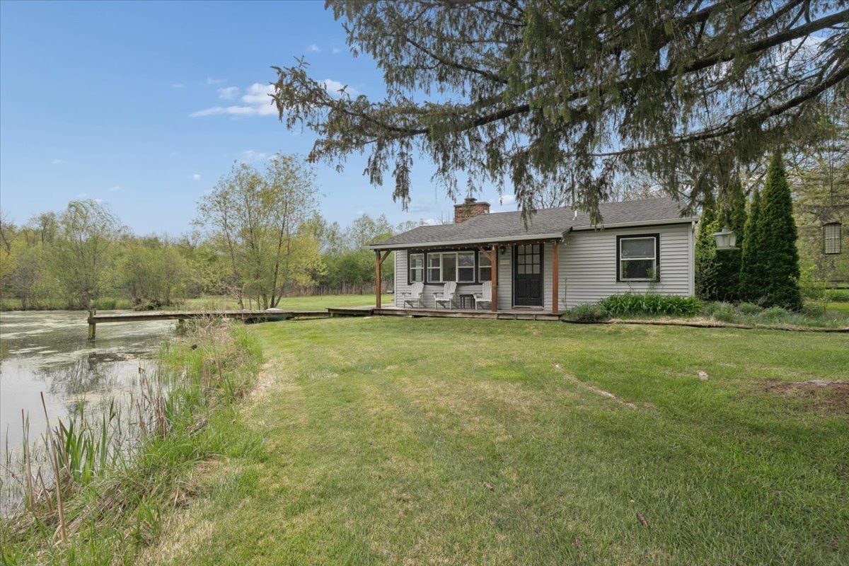 26701 Karen Drive, Wauconda, IL 60084