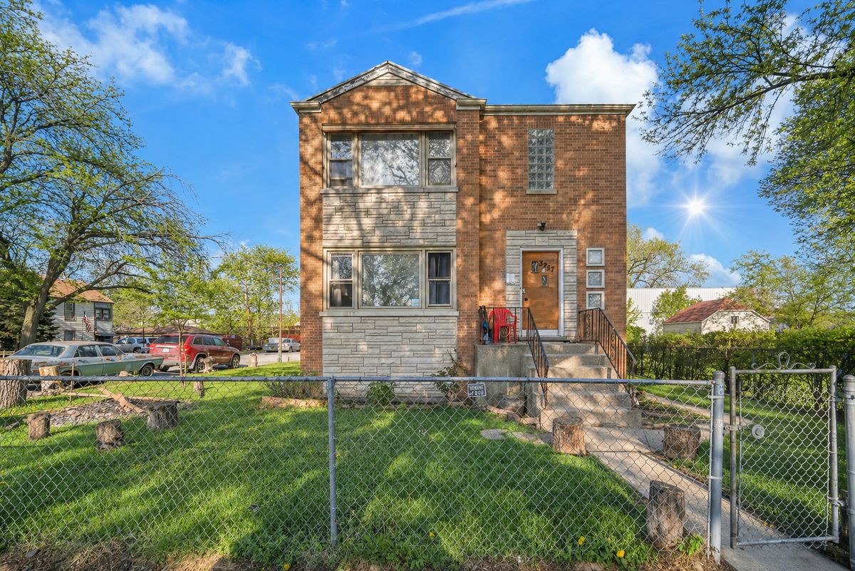 3257 Kostner Avenue, Chicago, IL 60641