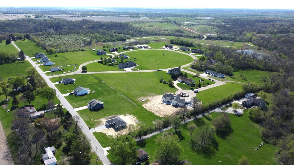 27 Cavalier Court, Lasalle, IL 61301