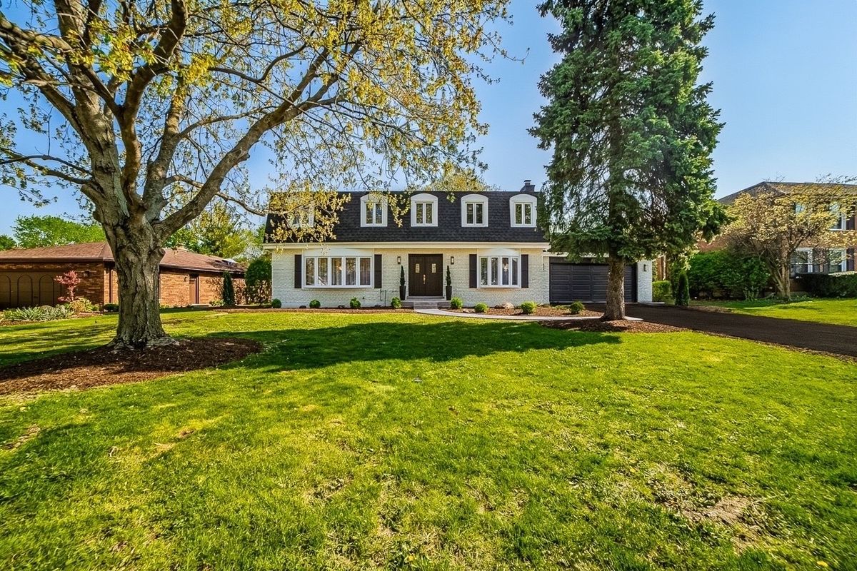 19W071 Avenue Chateaux, Oak Brook, IL 60523