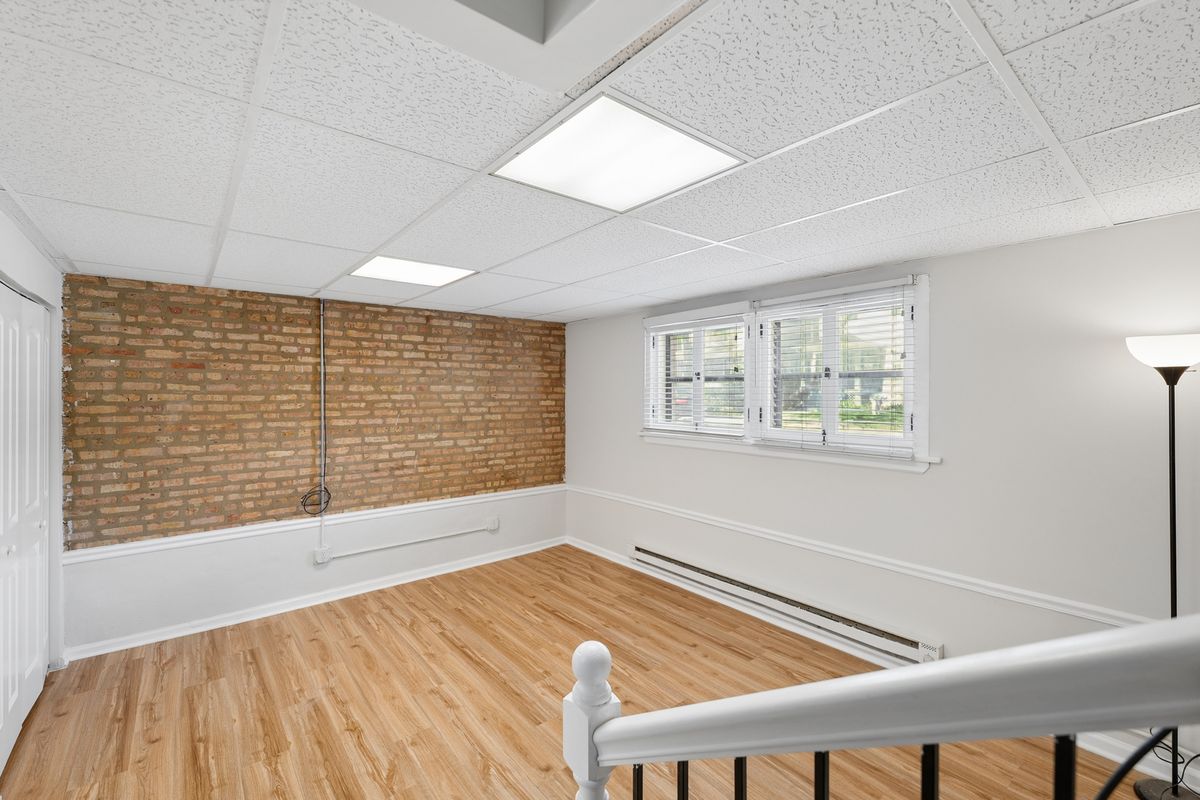 7216 Jackson Boulevard #CM, Forest Park, IL 60130