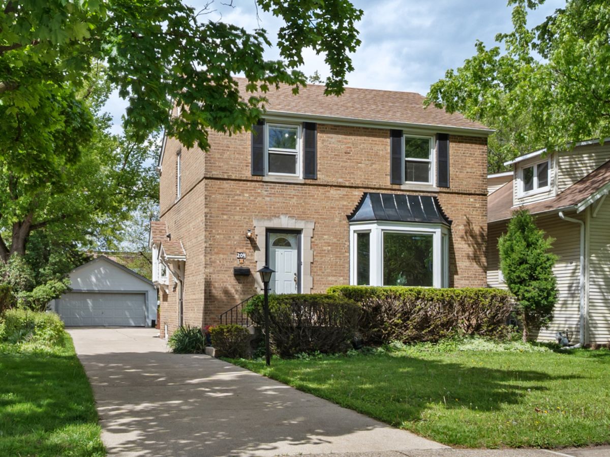 204 Parkview Road, Riverside, IL 60546