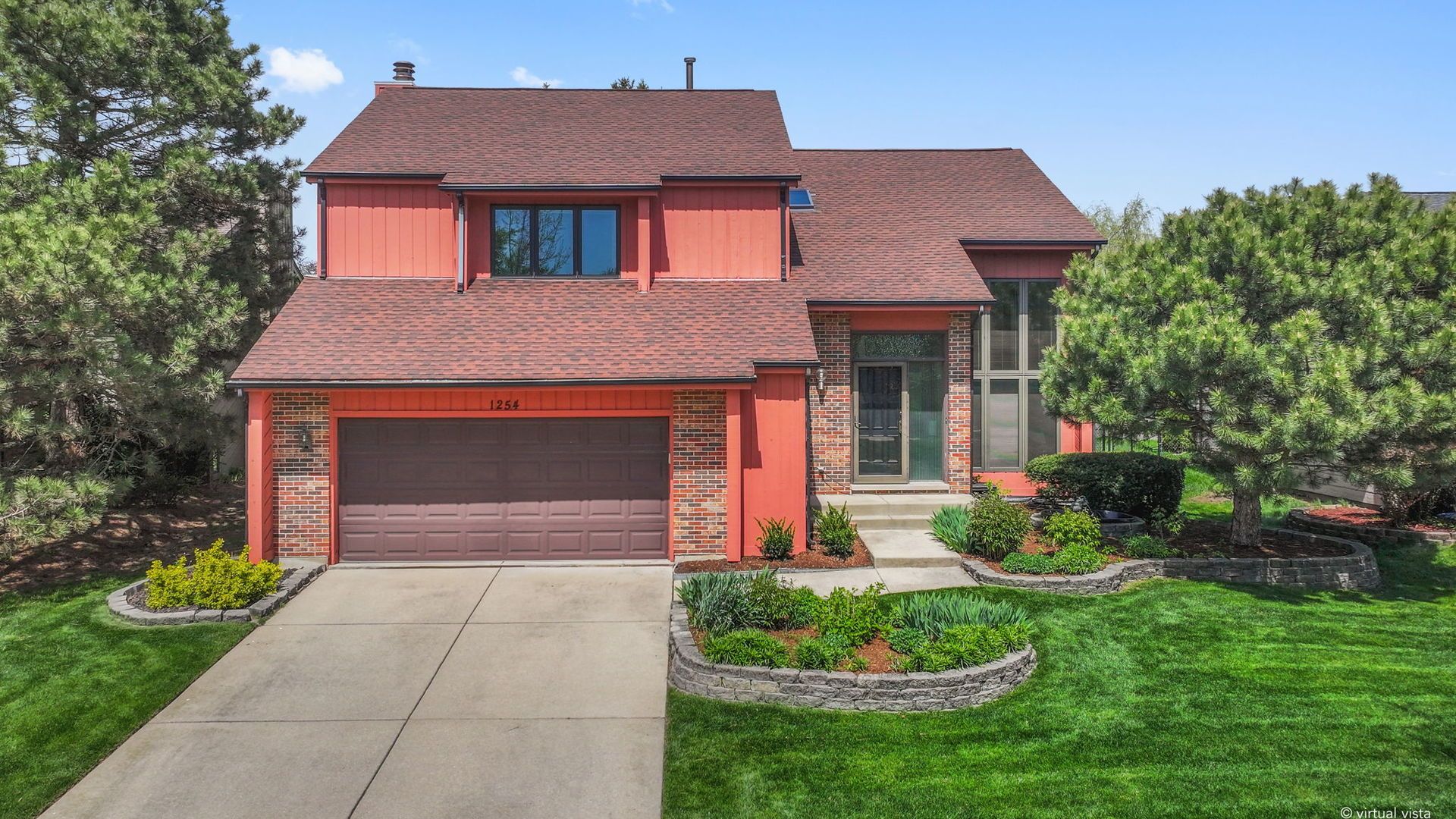 1254 Golf View Drive — Woodridge, IL 60517