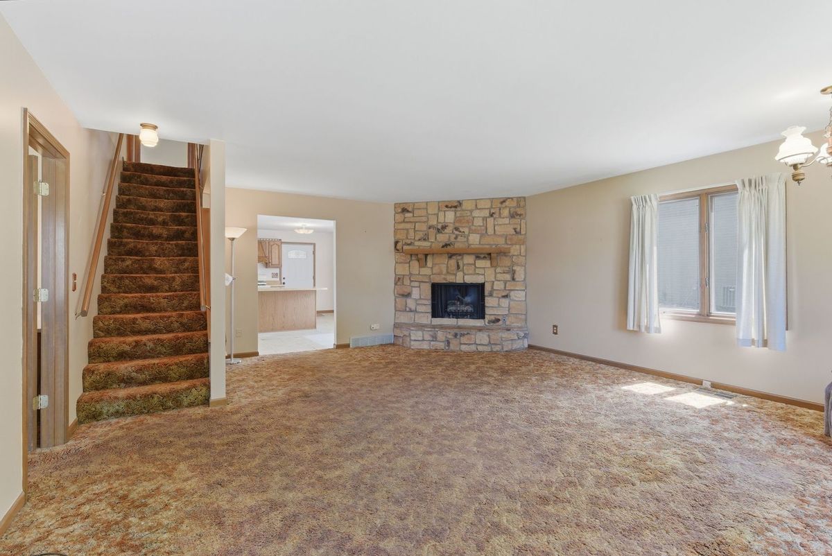 1356 Fifth Street, Montgomery, IL 60538