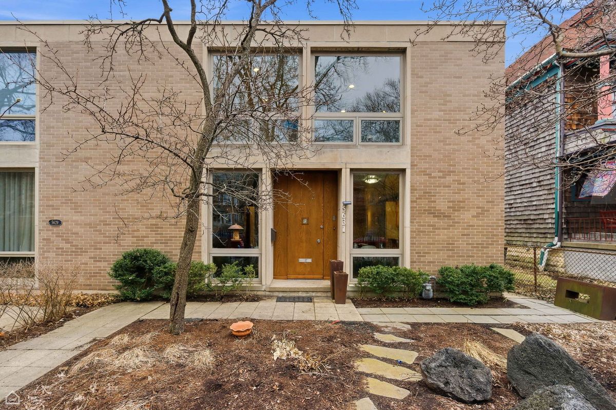 5631 Blackstone Avenue, Chicago, IL 60637