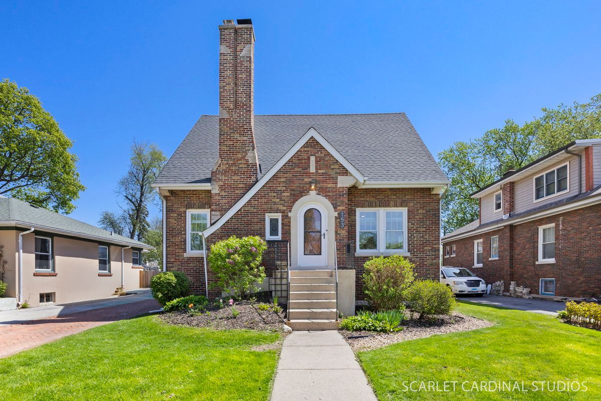 153 Lombard Avenue, Lombard, IL 60148