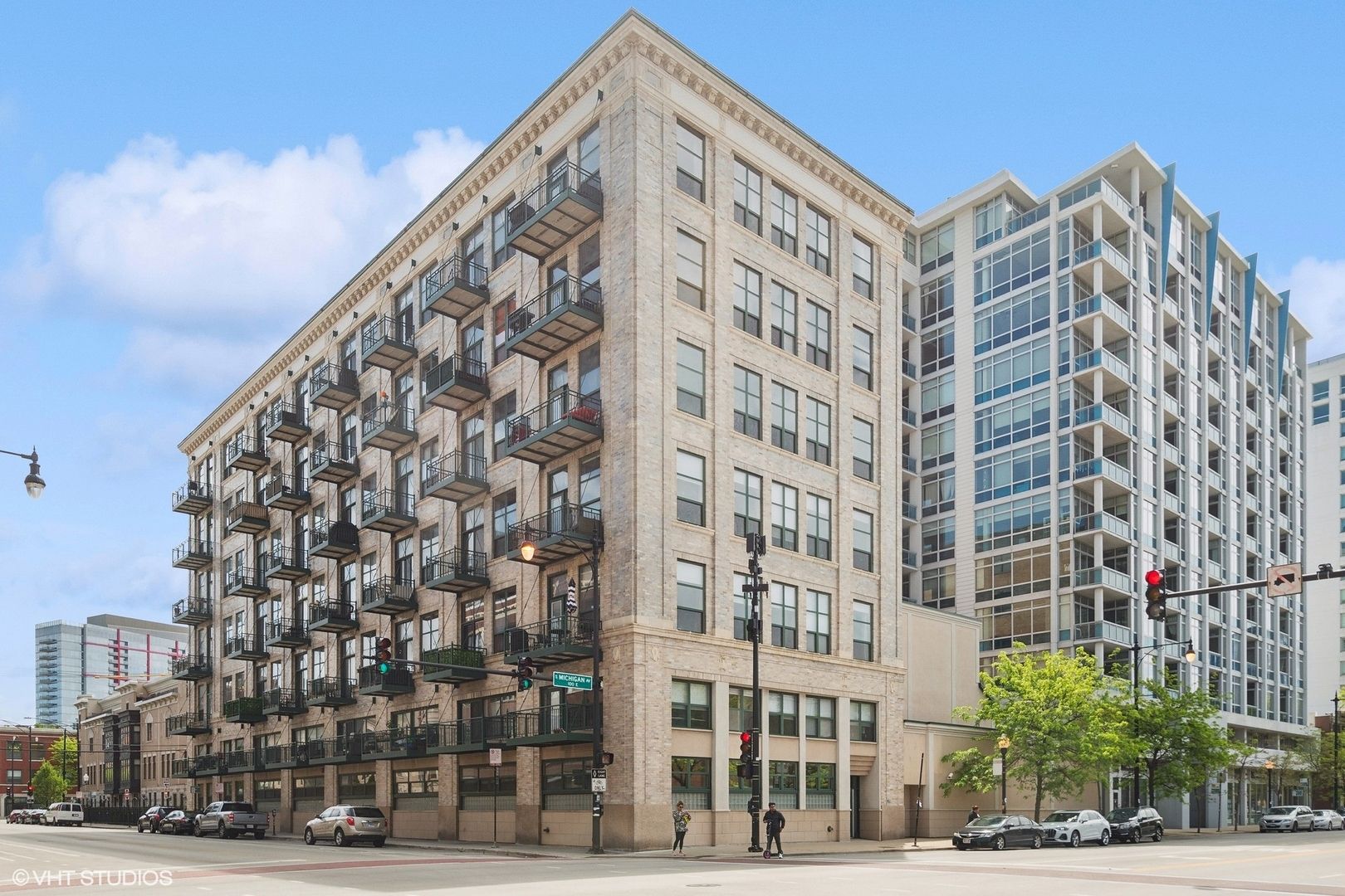 1801 S MICHIGAN Avenue #402 — Chicago, IL 60616