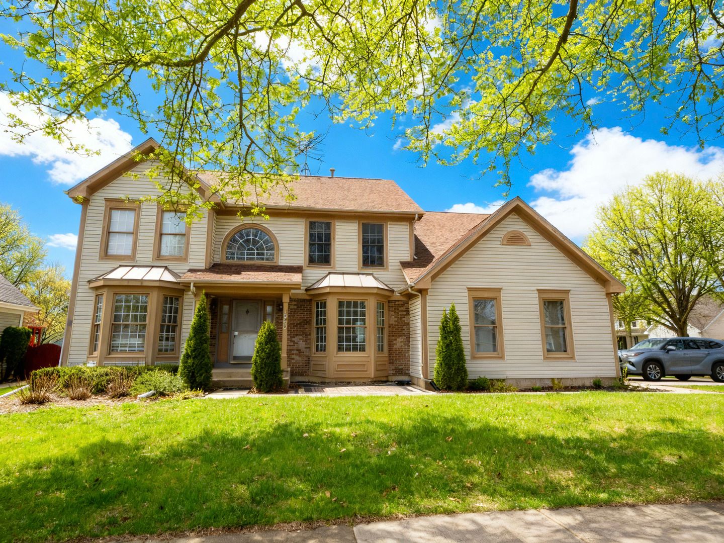 1060 Elma Avenue — Elgin, IL 60120