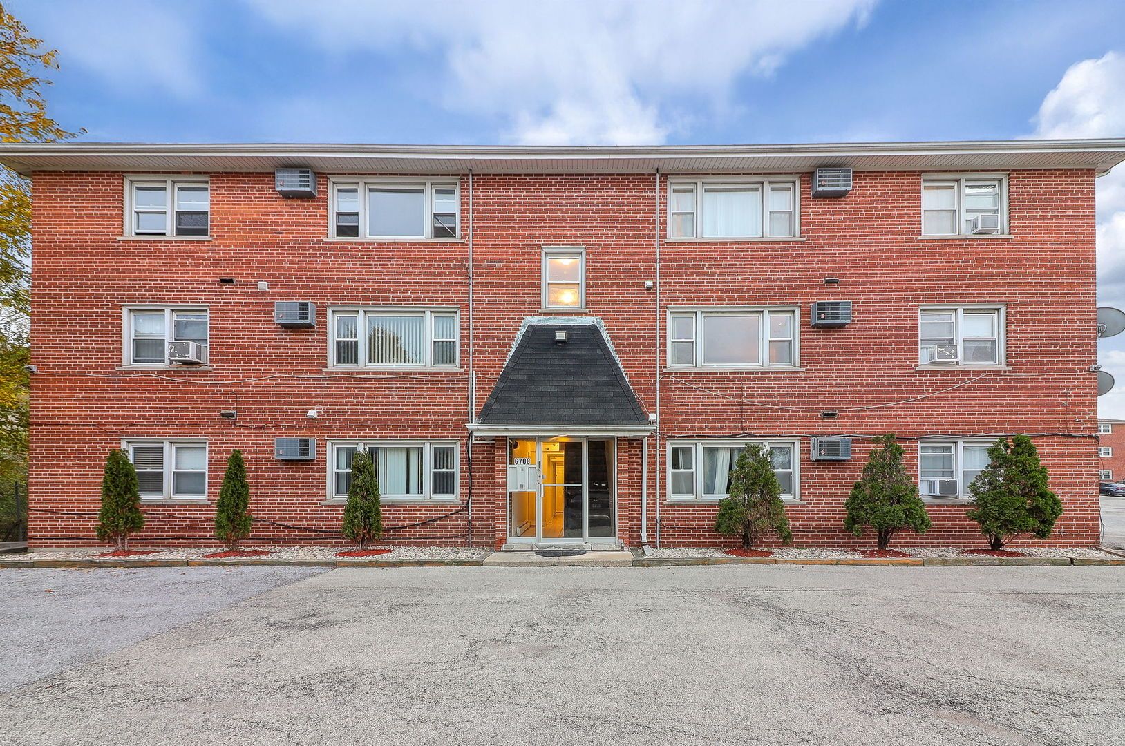 6708 W 107th Street #3C — Chicago Ridge, IL 60415