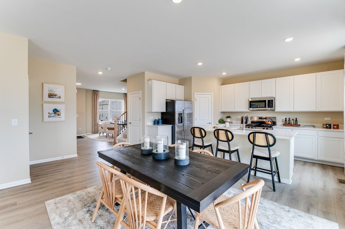 1012 Redwood Lane, Minooka, IL 60447