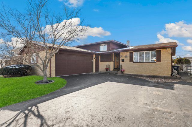 2951 193rd Street, Lansing, IL 60438