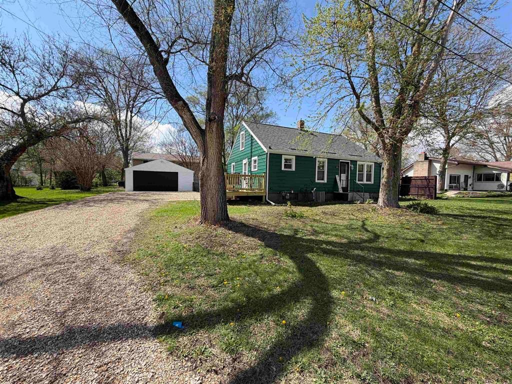 216 S Washington Street — Byron, IL 61010