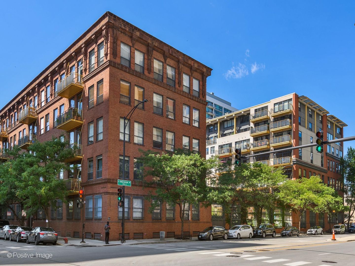 1910 S Indiana Avenue #321 — Chicago, IL 60616