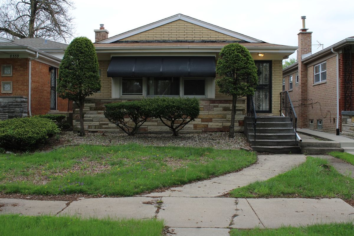 8343 Calumet Avenue, Chicago, IL 60619