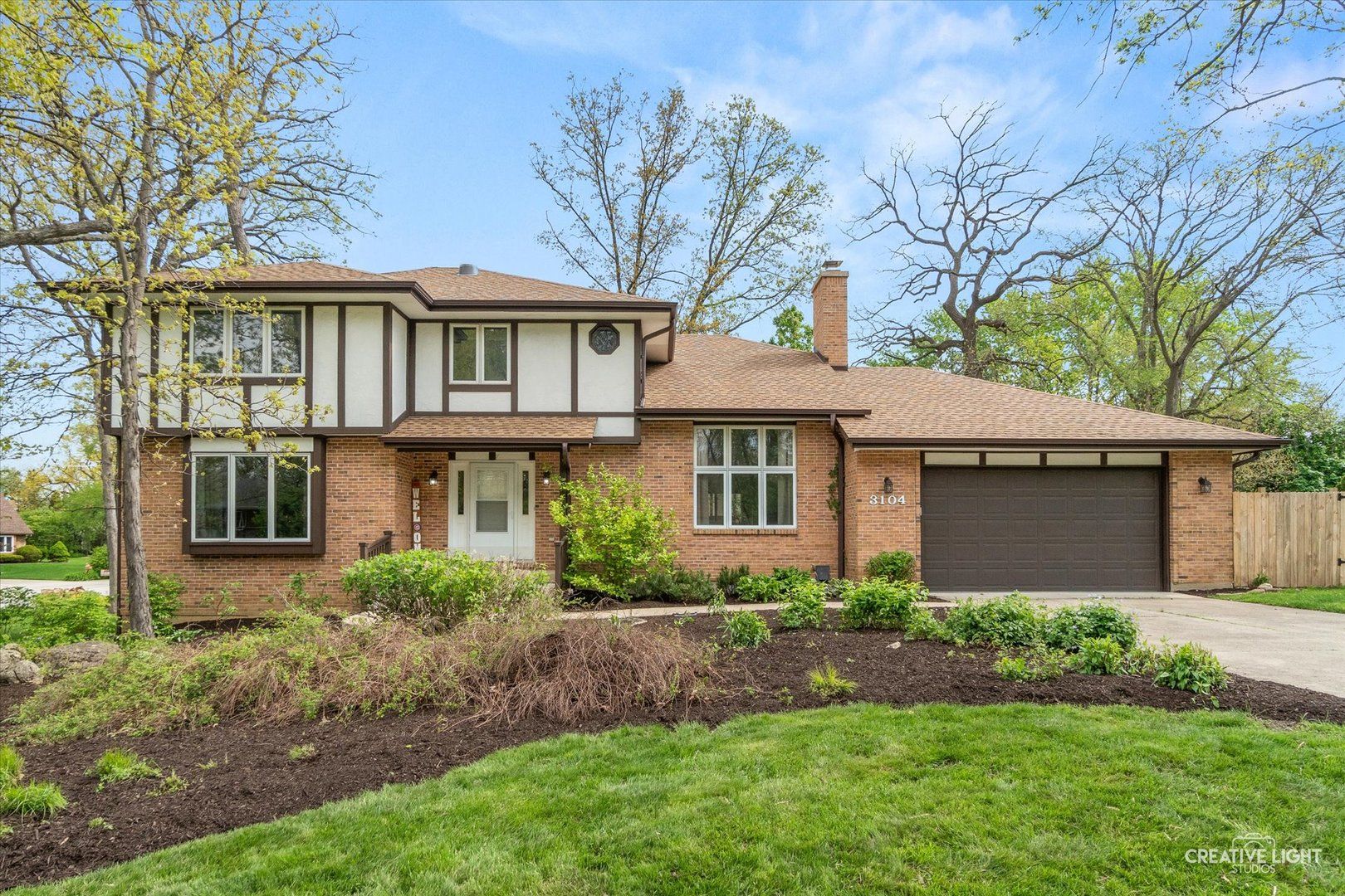 3104 Whispering Oaks Lane — Woodridge, IL 60517