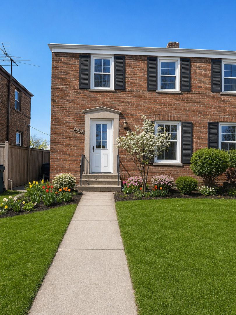 442 Geneva Avenue — Bellwood, IL 60104