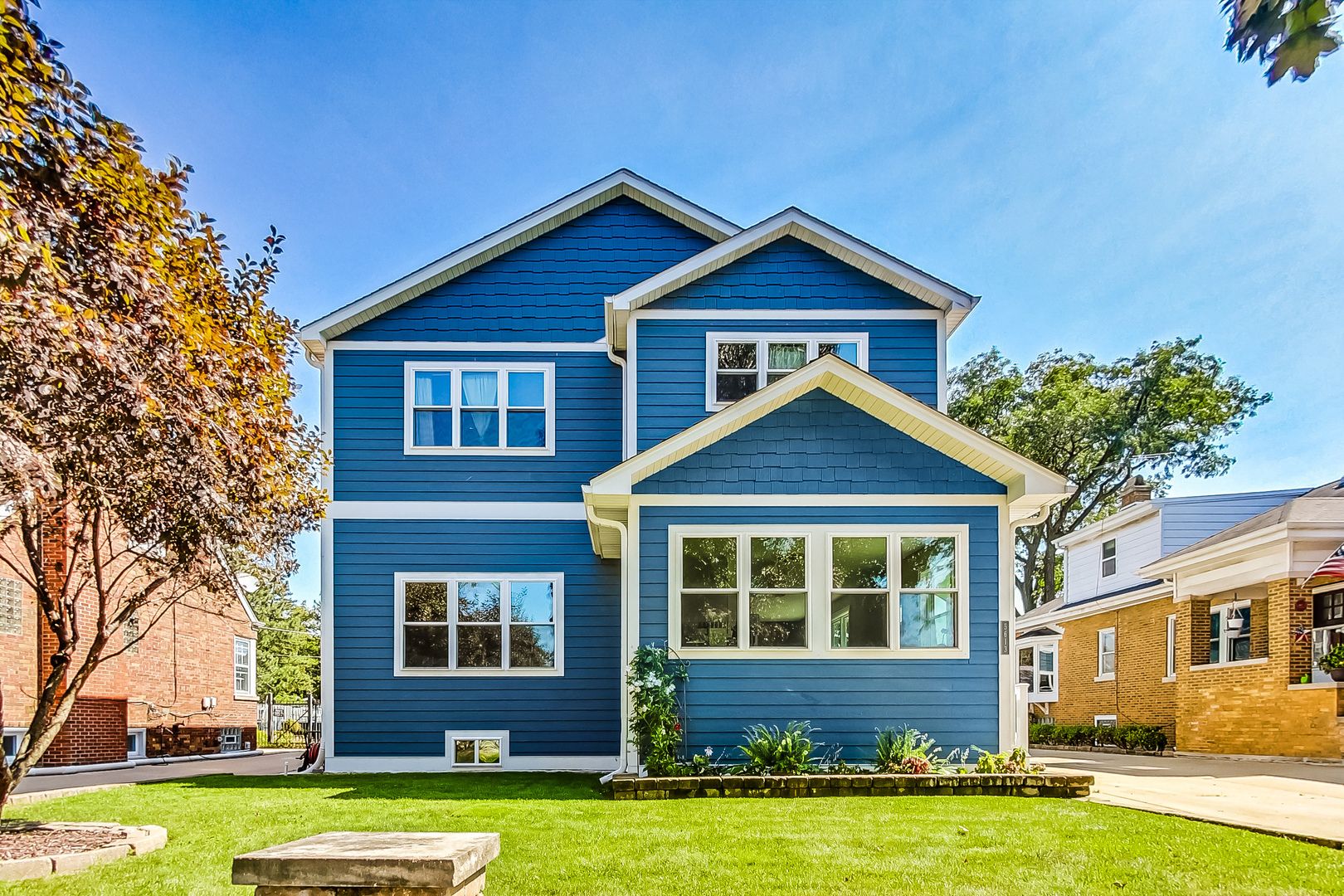 5613 N Nottingham Avenue — Chicago, IL 60631