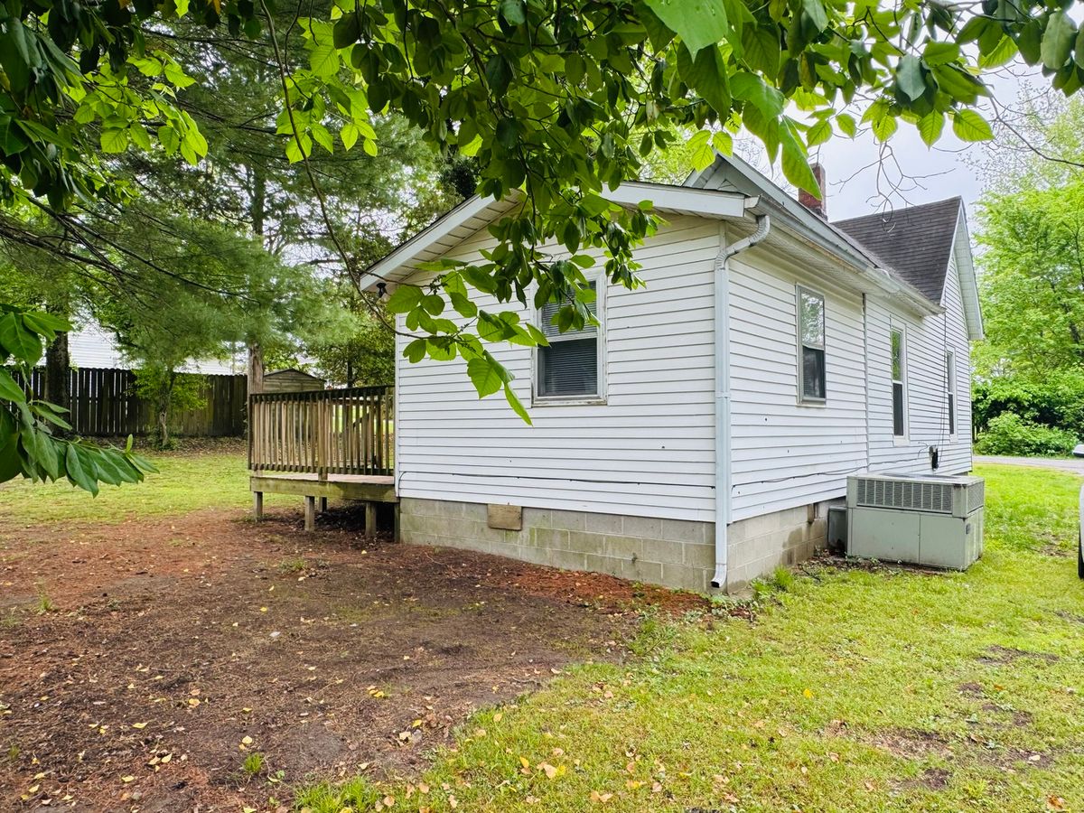 103 W Whitlock Street W, Jonesboro, IL 62952