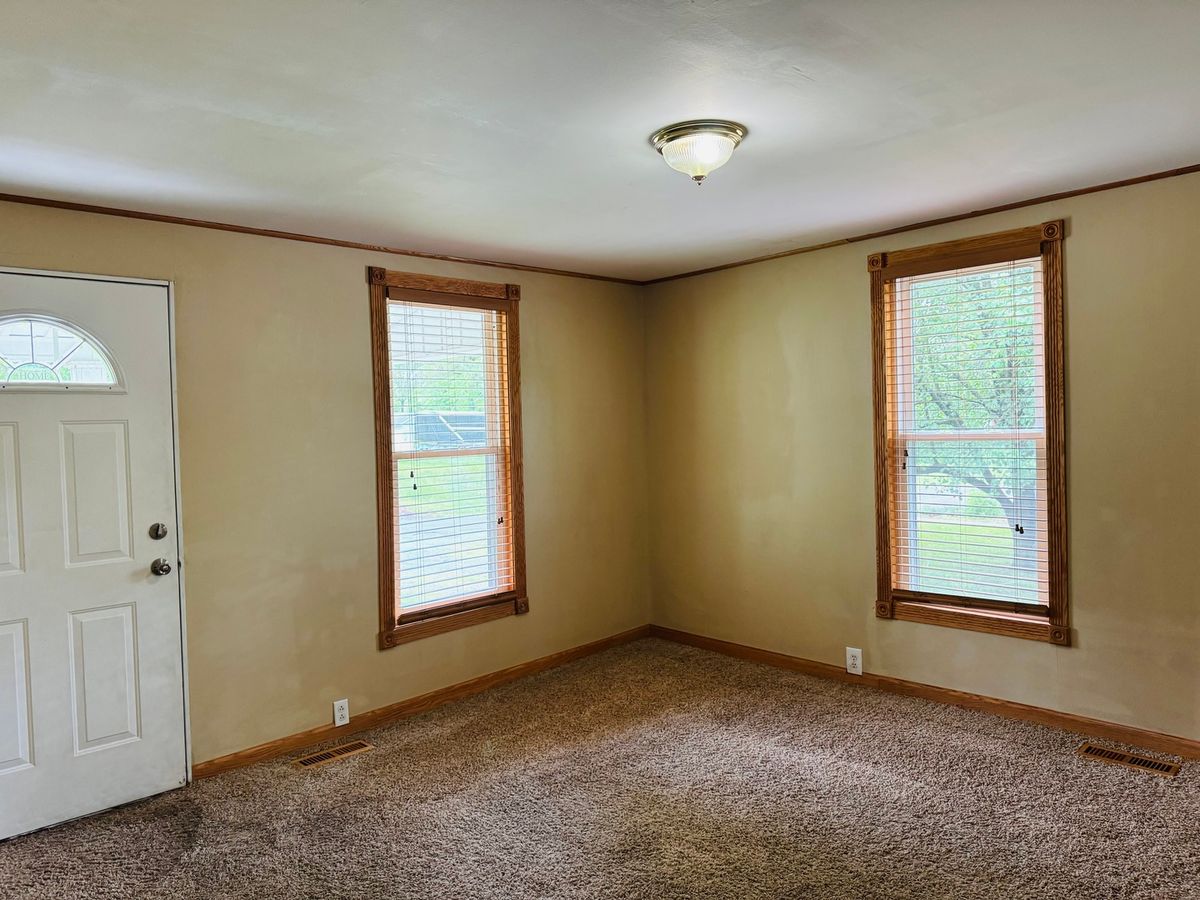 103 W Whitlock Street W, Jonesboro, IL 62952