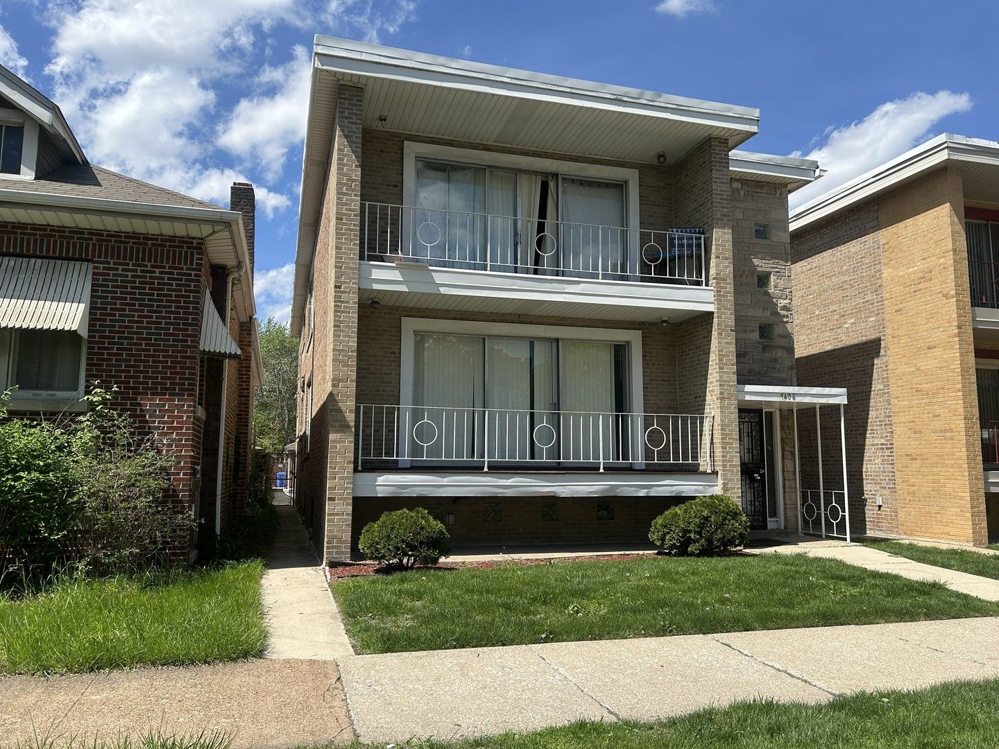 7406 S King Drive — Chicago, IL 60619