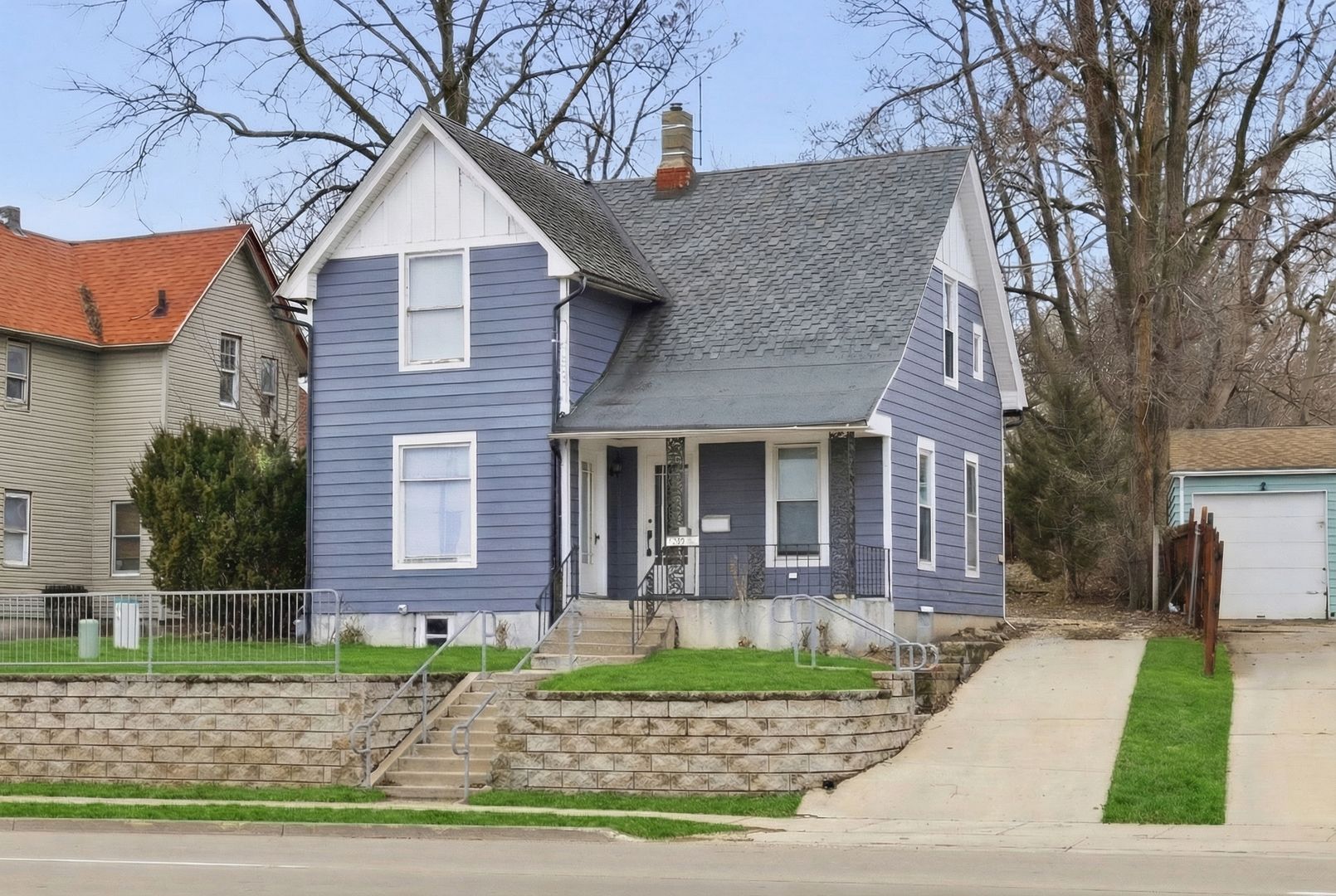 1525 S Main Street — Rockford, IL 61102