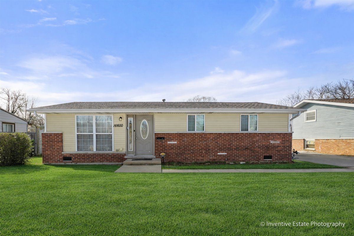 16600 OXFORD Drive — Markham, IL 60428