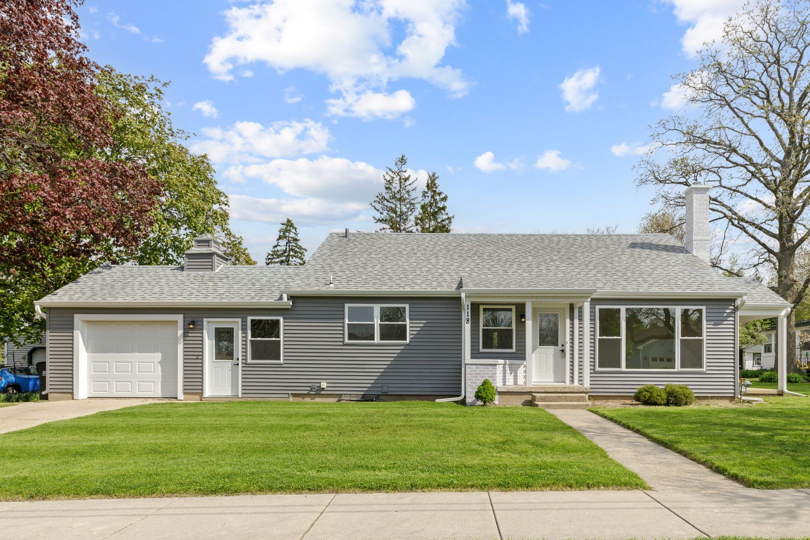 118 Edgewood Avenue — Hampshire, IL 60140