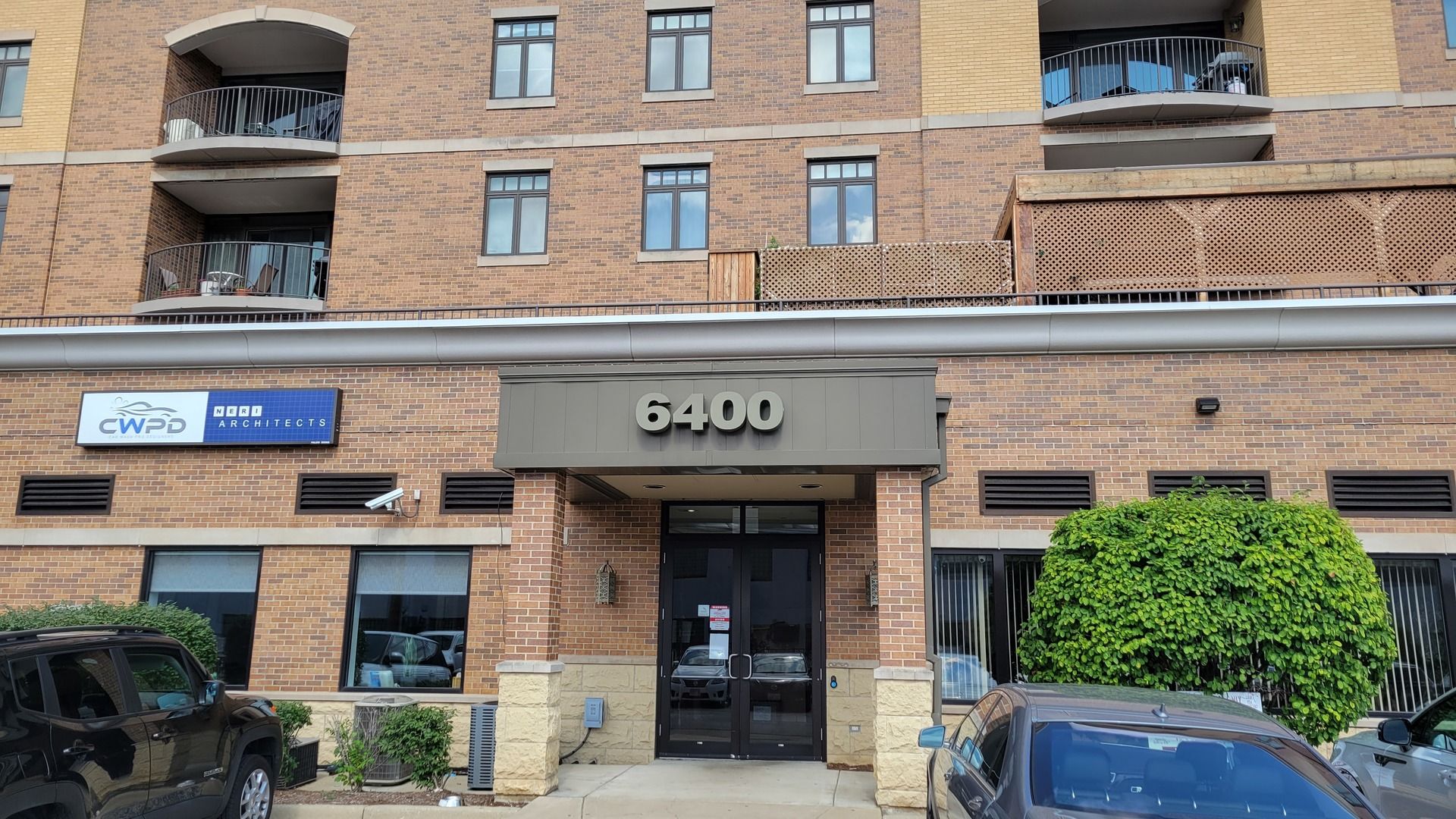 6400 N Northwest Highway — Chicago, IL 60631