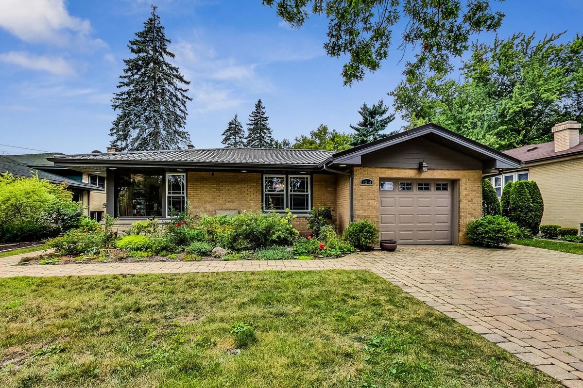 1314 Tyrell Avenue, Park Ridge, IL 60068