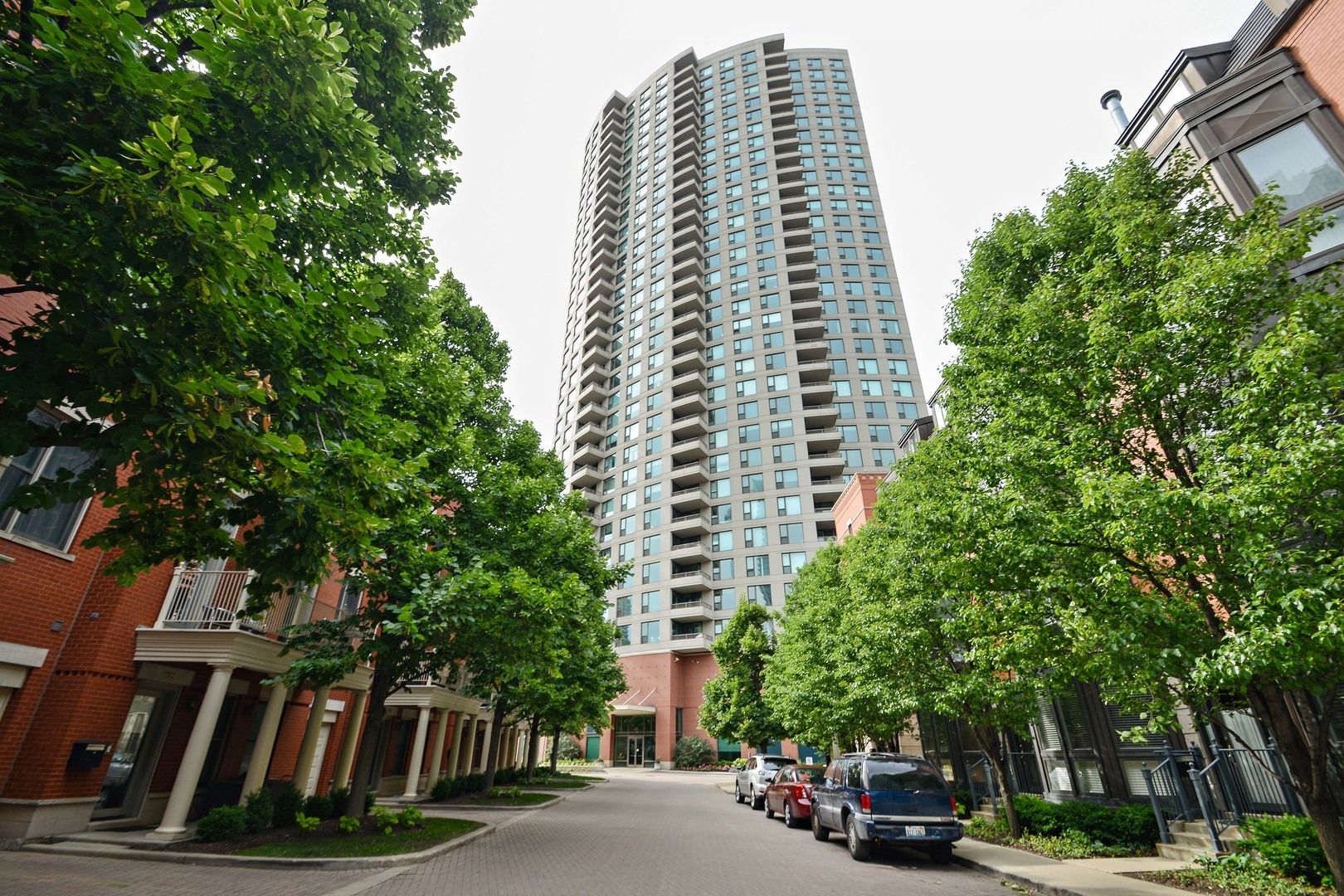 501 N CLINTON Street #1303 — Chicago, IL 60654