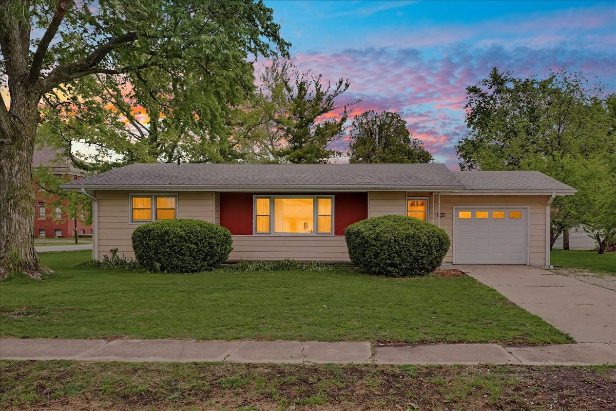 180 Walnut Street, Argenta, IL 62501