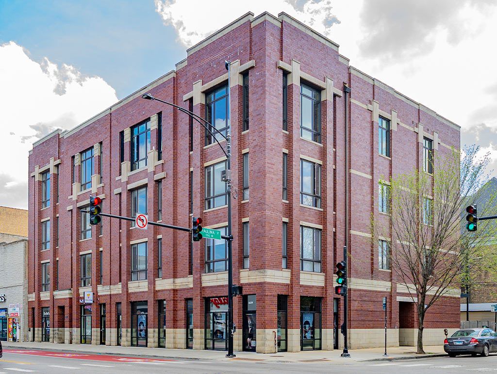 1659 W Chicago Avenue — Chicago, IL 60622