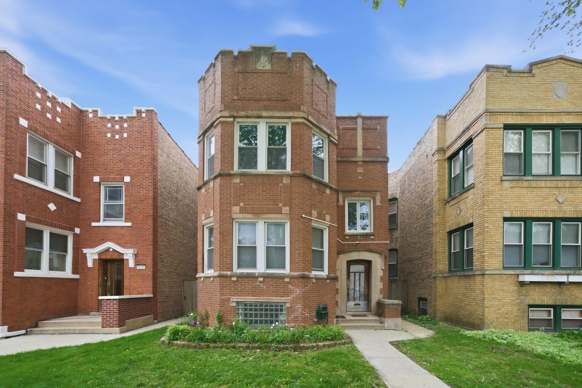 5723 TALMAN Avenue, Chicago, IL 60659