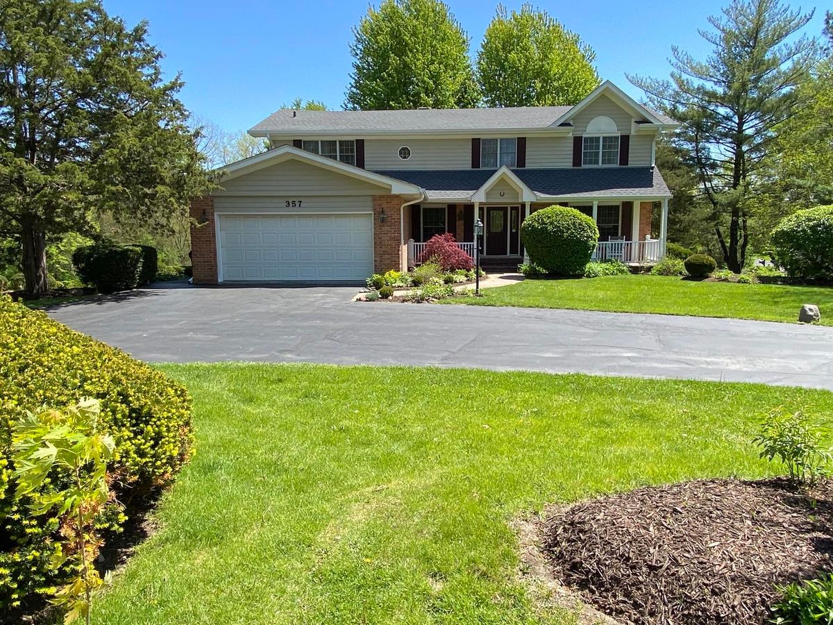 357 Roberts Road, Inverness, IL 60010