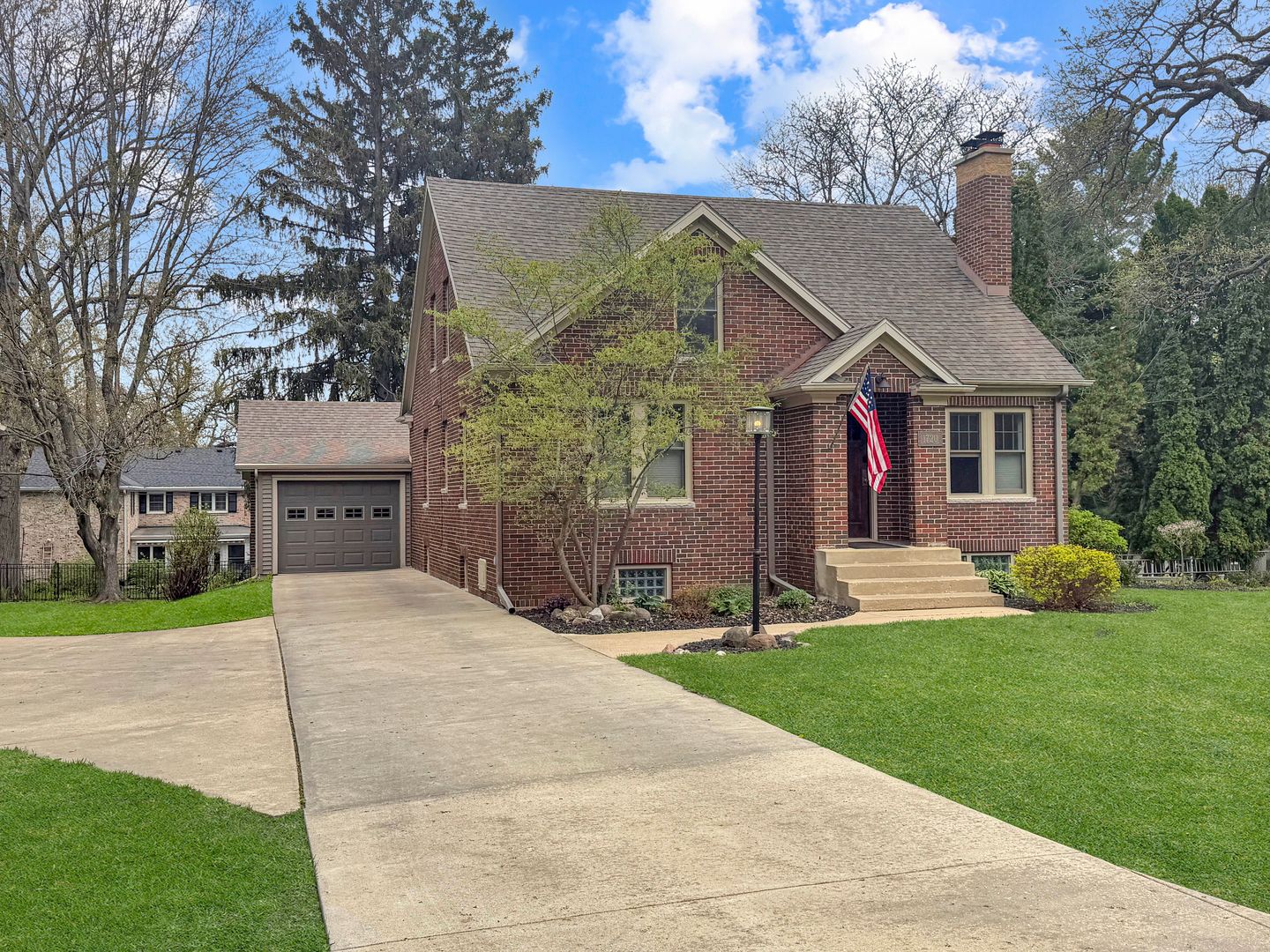 1720 W Harrison Street — Freeport, IL 61032