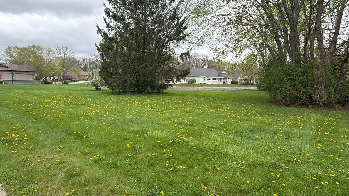 5351 Woodland Pond Lane, Loves Park, IL 61111