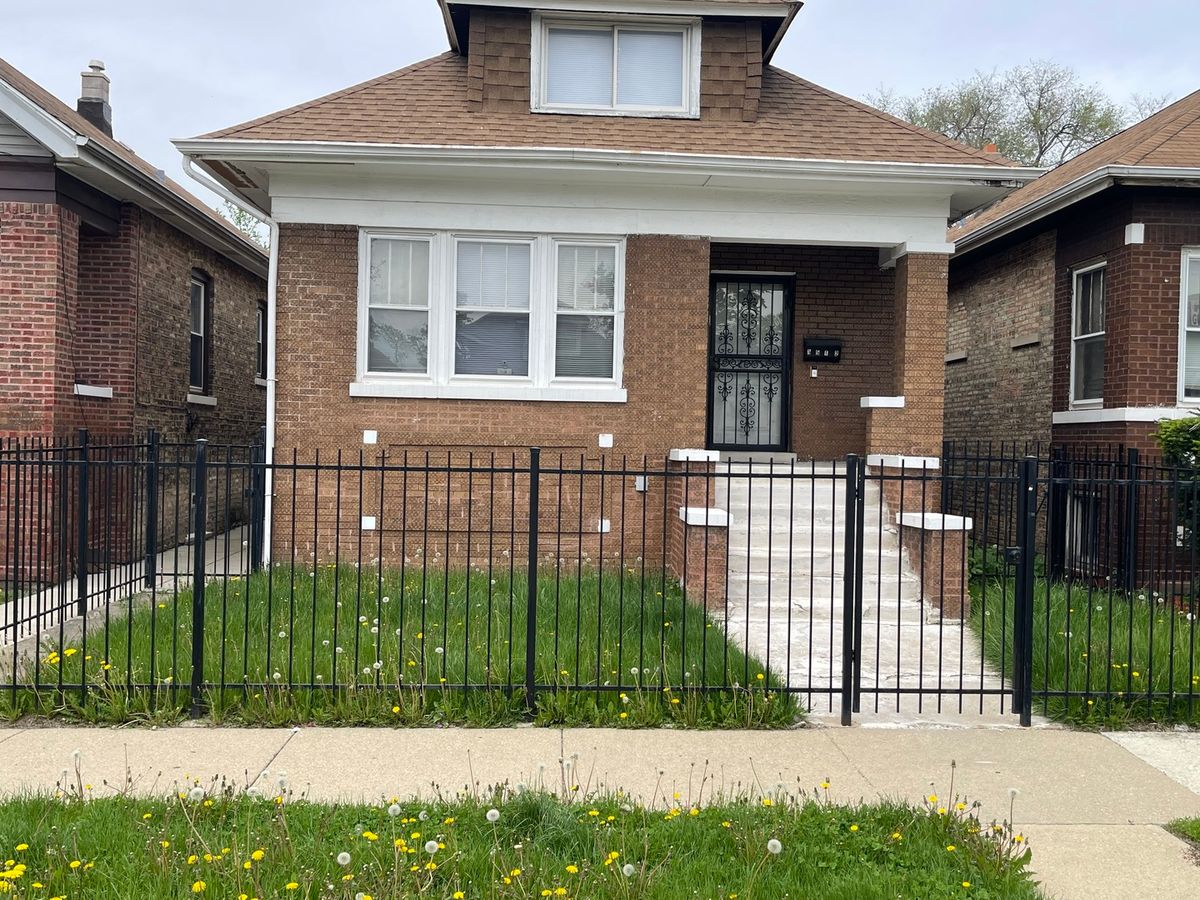 1512 Linder Avenue, Chicago, IL 60651
