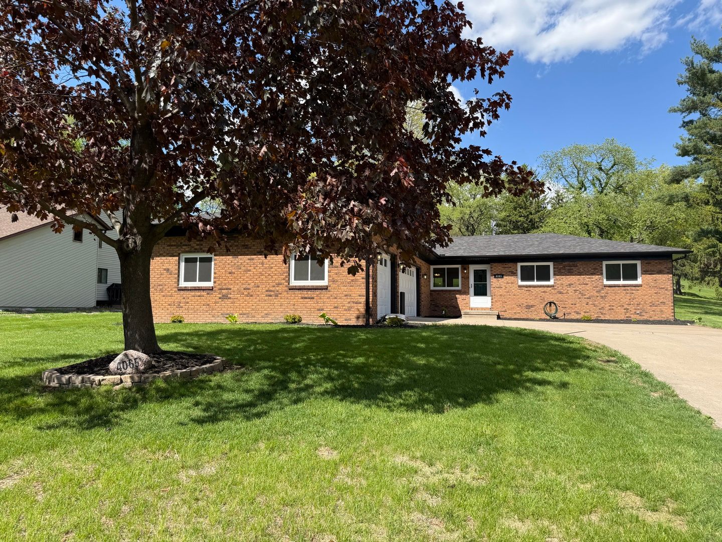 4065 Pinebrook Lane — Bettendorf, IA 52722