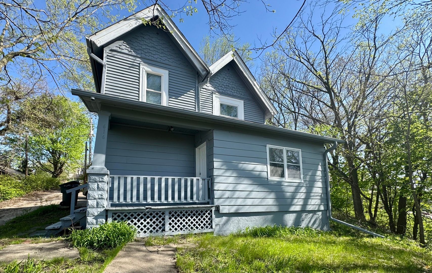 616 E 6TH Street — Davenport, IA 52803