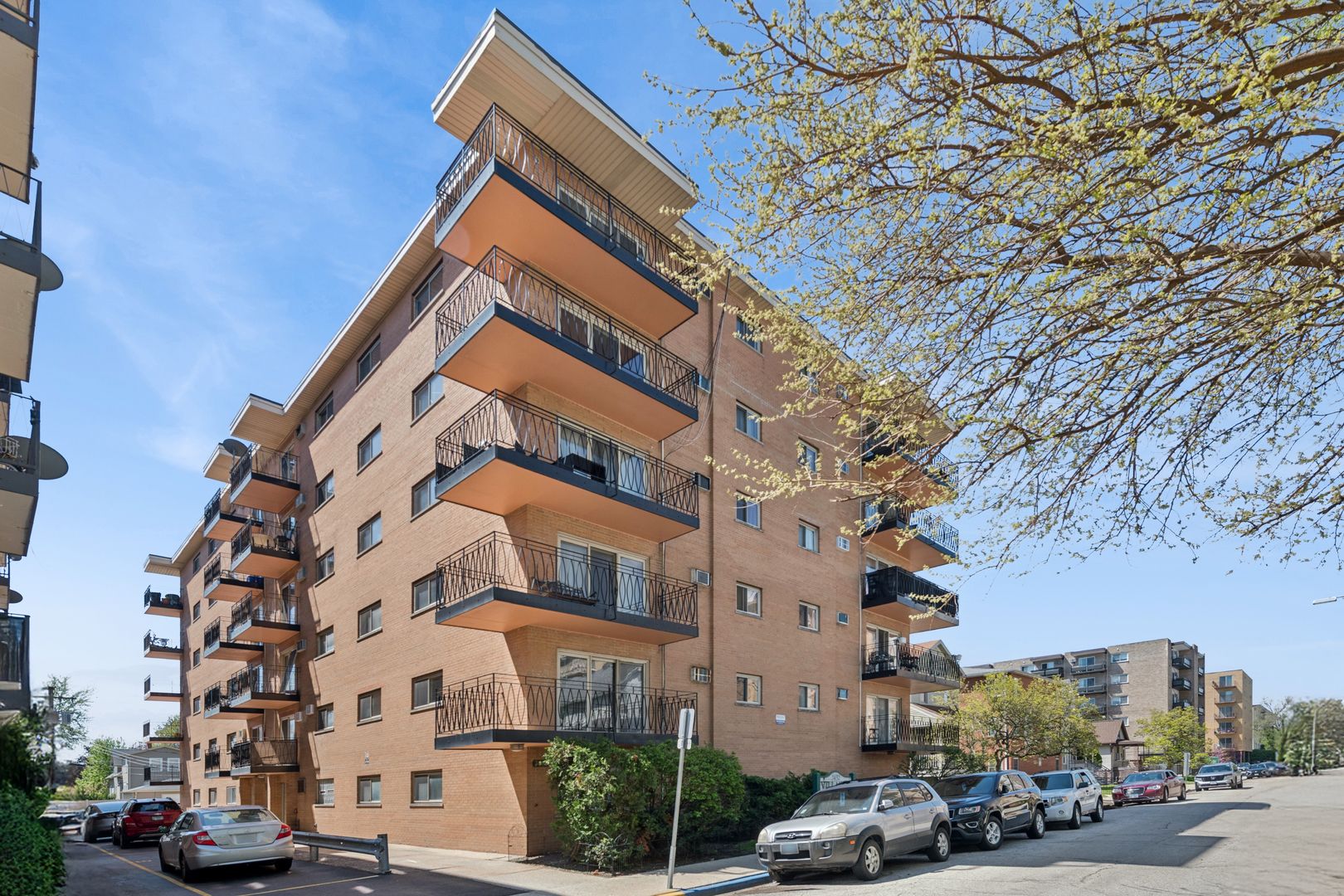 7432 Washington Street #202 — Forest Park, IL 60130