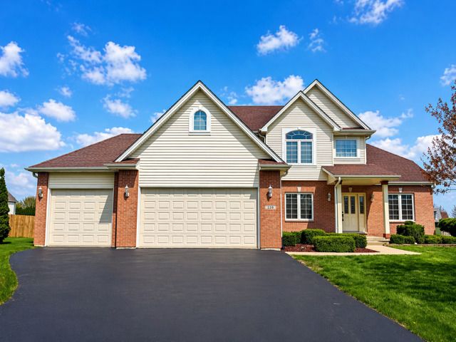 239 Richards Court — Winthrop Harbor, IL 60096