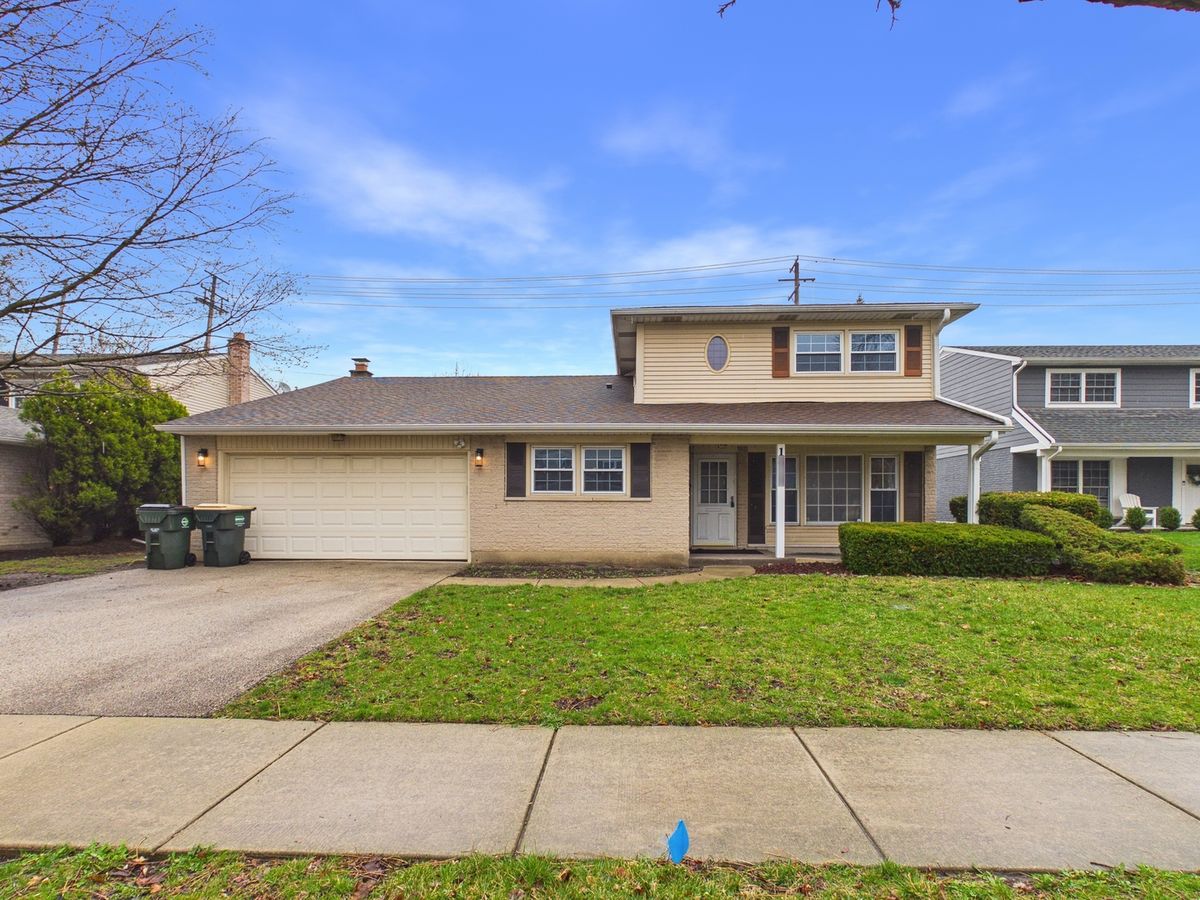 1415 Evergreen Avenue, Arlington Heights, IL 60005