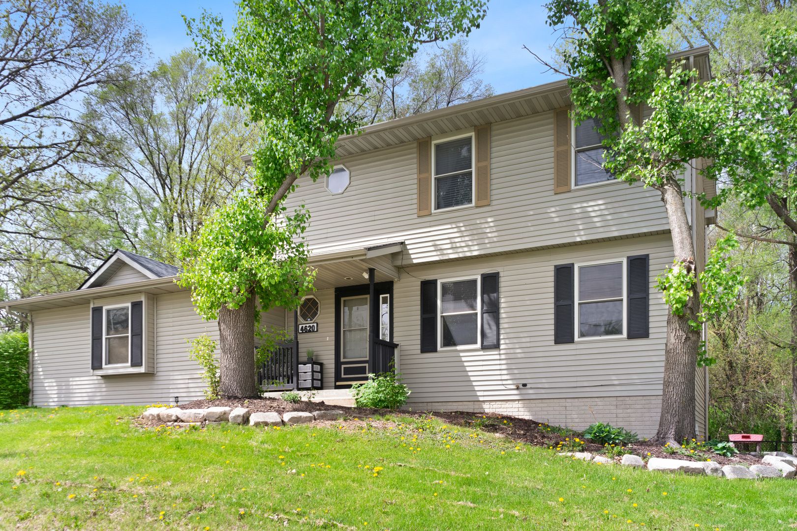 4620 N Division Street — Davenport, IA 52806