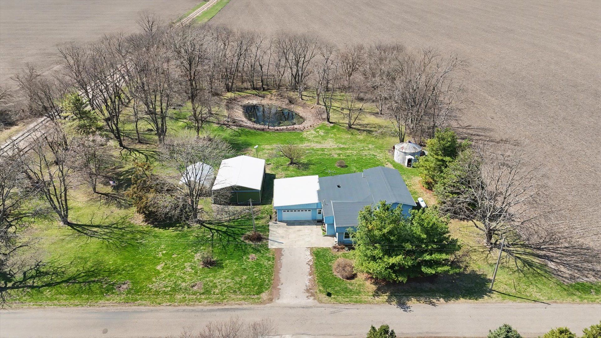 3055 County Road 1200 E — Rantoul, IL 61866