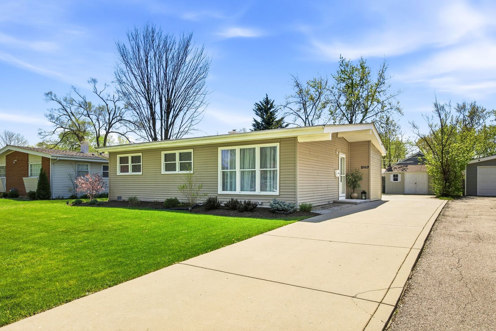 2117 Grouse Lane — Rolling Meadows, IL 60008