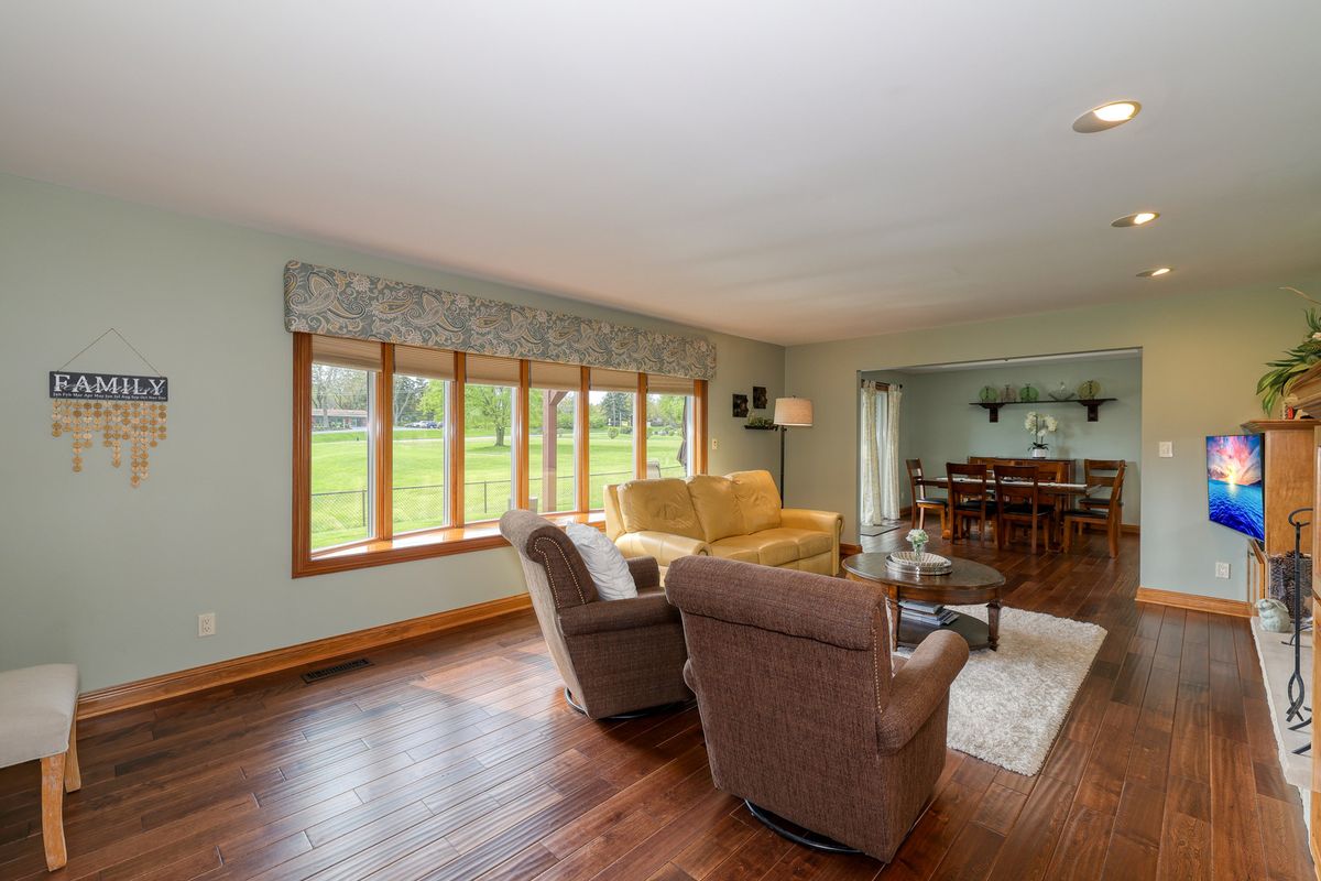 704 N First Street, Elburn, IL 60119